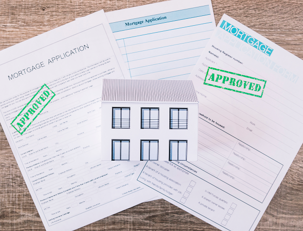 composed-papers-house-miniature